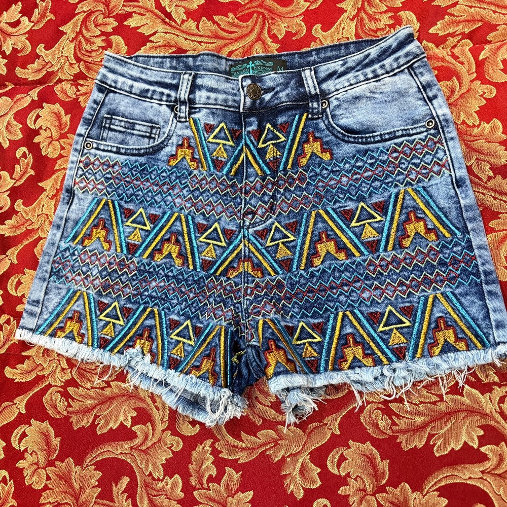 Share Fashion Express Western Style Shorts Women's M